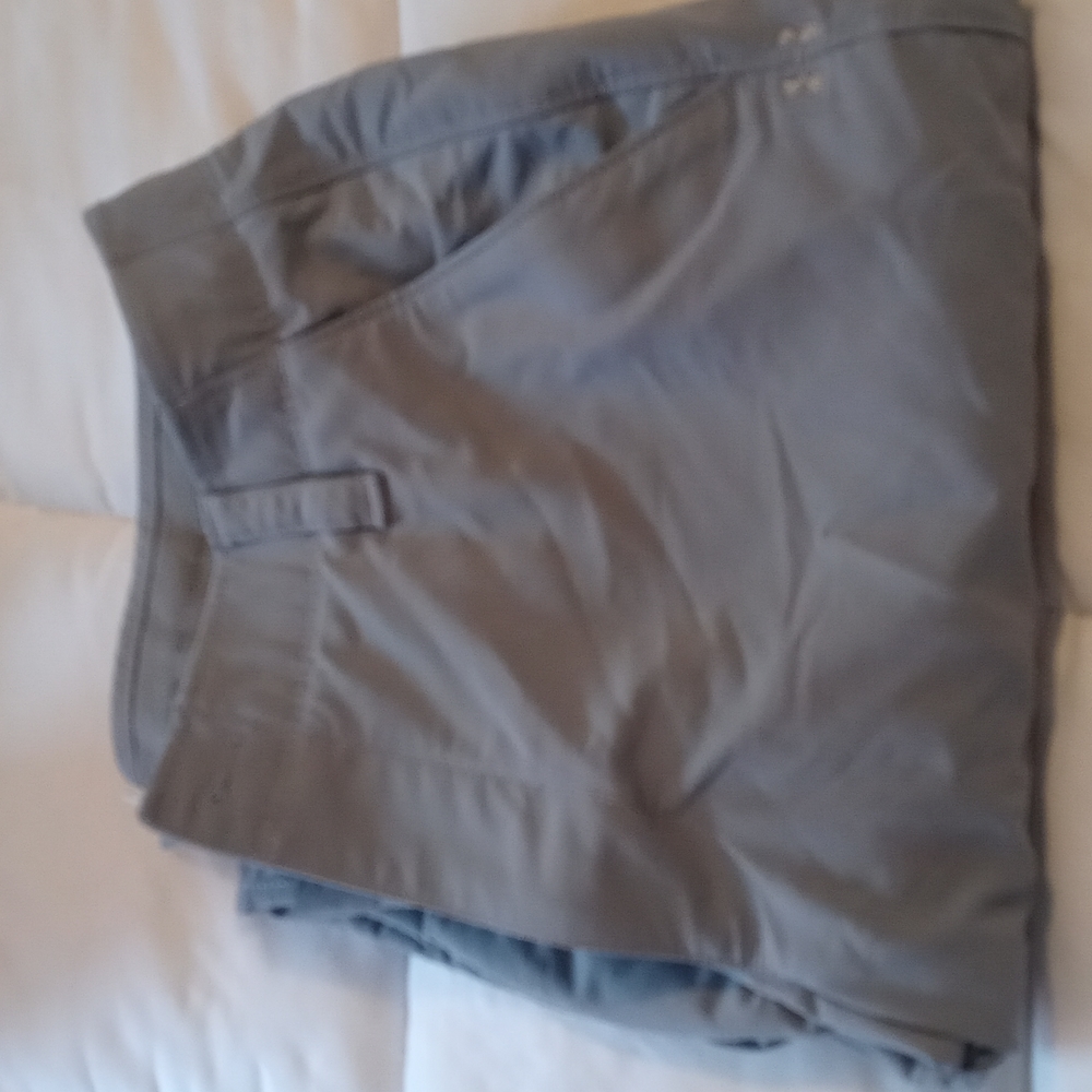 Under Armour golf pants